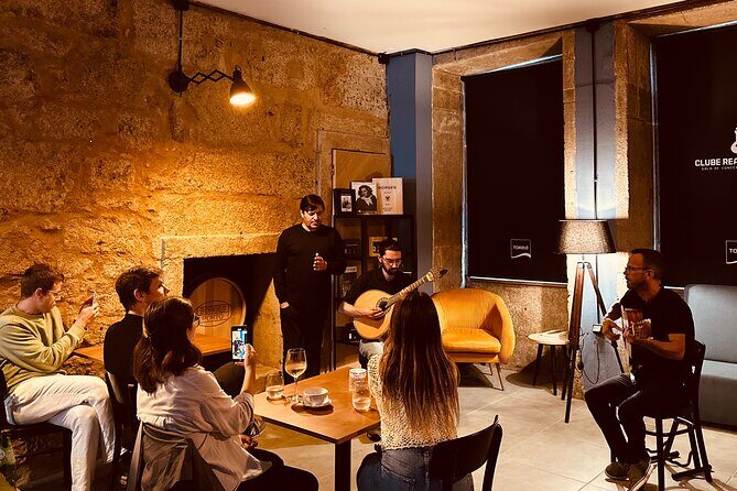 Fado Concert with Welcome Drink - The Musical Performance: Emotional and Personal