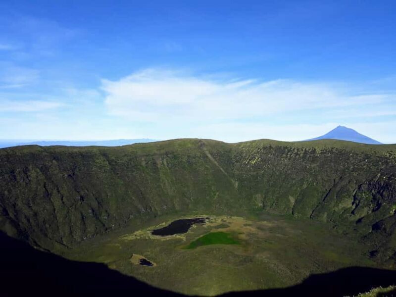Faial: Private 4WD Full Day Island Tour with Local Guide - Key Points