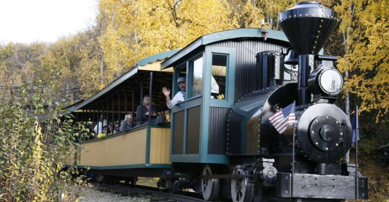 Fairbanks: Gold Dredge 8 Historic Train Tour - Key Points