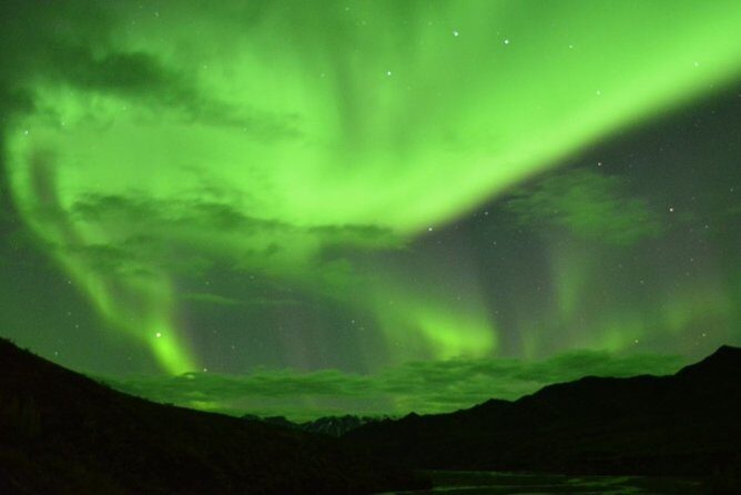 Fairbanks Northern Lights Tour - The Benefits of a Small Group & Expert Guidance