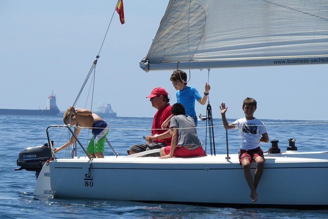 Family Sailing Tour in Barcelona - Who Is This Tour Best For?