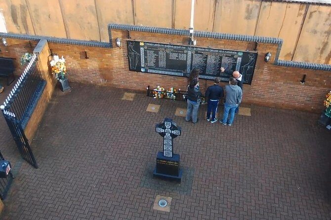 Famous 1.5 hour Belfast Murals Tour - Who Should Consider This Tour?