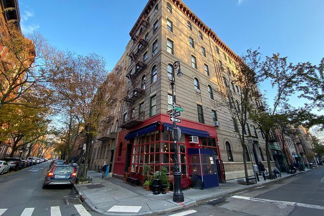 Famous TV and Movie Locations Guided Tour New York City - Group Size and Comfort