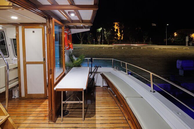 Fantastic DOLPHIN & SUNSET TOUR with dinner (Pula - NP BRIJUNI) - Who Should Consider This Tour?