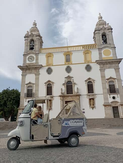 Faro: Private Tuk-Tuk Tour - The Capela dos Ossos – A Unique Landmark