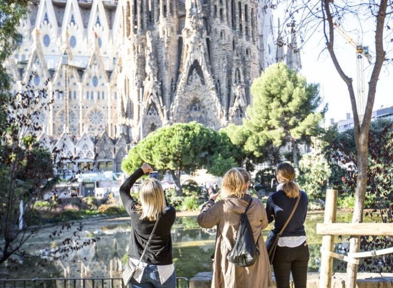 Fast-Track Access: Sagrada Familia 1.5-Hour Guided Tour - FAQ