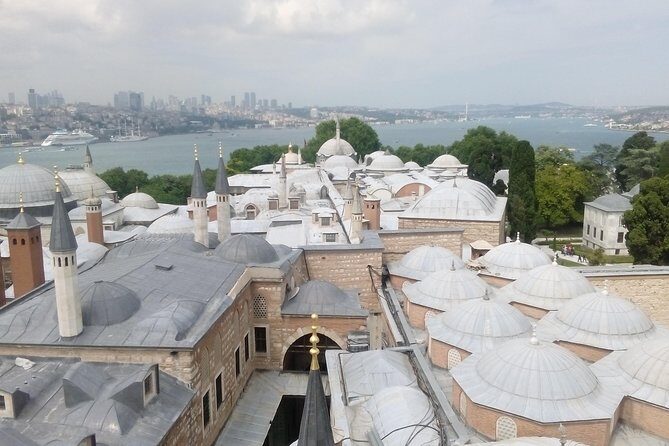 Fast-Track Admission Ticket-Topkapi Palace & Harem-Pay on Arrival - The Sum Up
