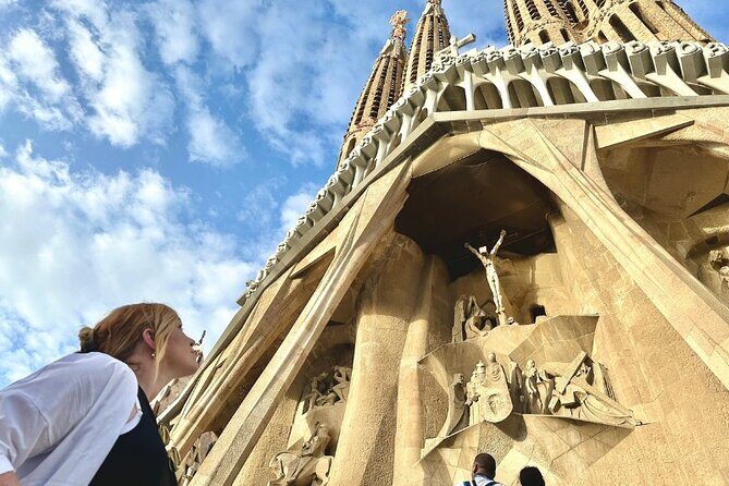 Fast Track: Sagrada Familia Guided Tour - Practical Considerations