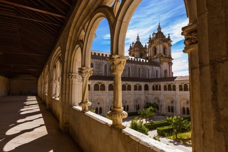 Fátima, Batalha & Alcobaça: The Complete Cultural Experience - Sampling Local Flavors and Culinary Delights