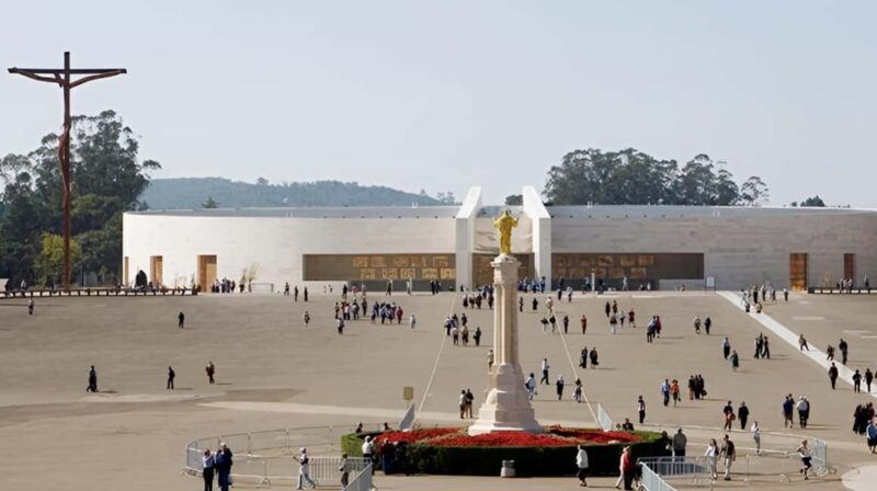 Fátima Express Sanctuary: The Spiritual Heart of Portugal in a few hours - The Experience From a Travelers Perspective