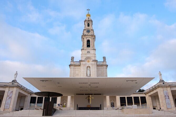 Fatima, Obidos and Nazaré Tour (8 hours) - A Modern Take: Basilica of the Holy Trinity