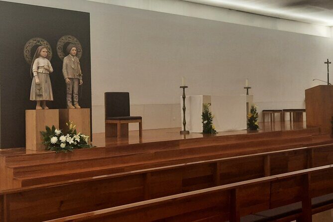 Fátima private tour from Porto in Mercedes car (1 to 4 people) - Key Points