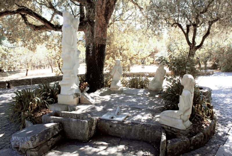 Fátima: Sanctuary and Aljustrel Village, Private Guided Tour - In-Depth Look at Each Stop