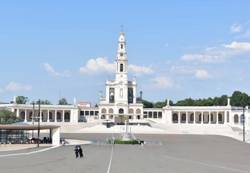 Fátima Small-Group Half-Day Tour from Lisbon - What to Expect During the Tour