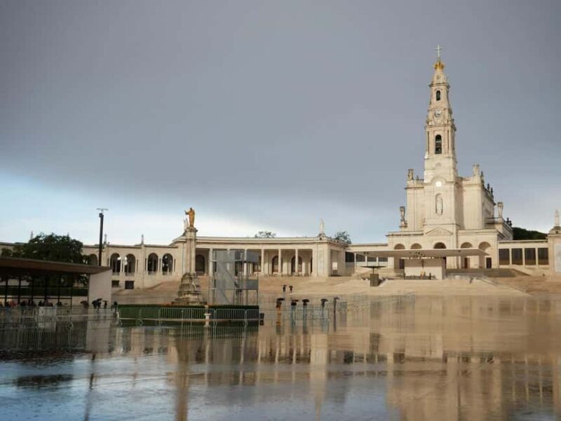Fátima: Tuk Tuk Tour of the Shrine of Fátima - An Honest Look at the Fátima Tuk Tuk Tour