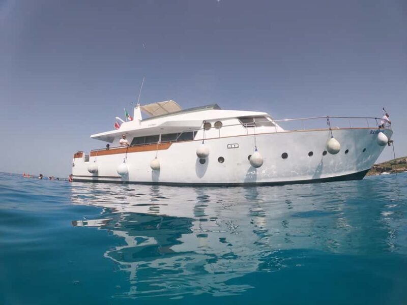 Favignana e Levanzo: tour condiviso Yacht Shalimar IV - The Practical Side: What You Need to Know