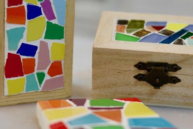 Feel like Gaudí: Barcelona Mosaic Workshop with Tour - FAQ