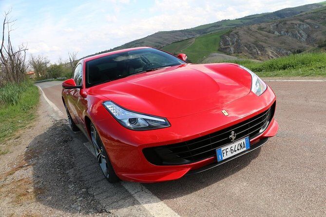 Ferrari GTC4 Lusso V12 - Driving Experience in Maranello - Practicalities and Logistics
