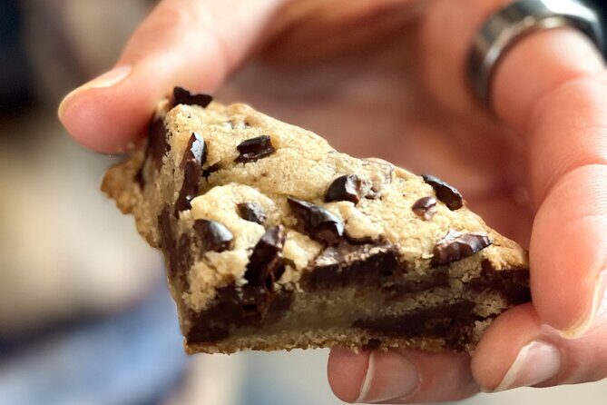 Festive Flavors of Pike Place Market Holiday Food Tour - Practical Considerations