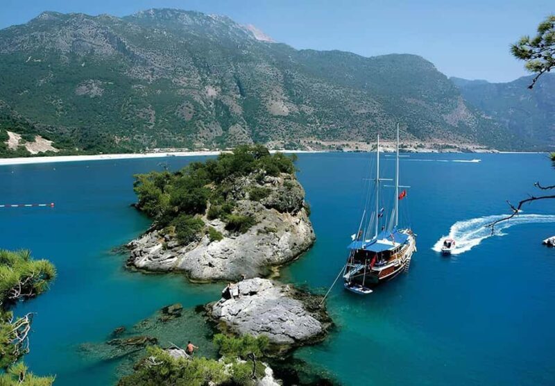 Fethiye: 12 Islands Boat Tour with Lunch and Snorkeling - Key Points