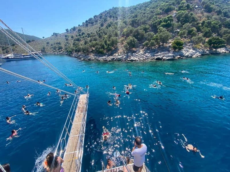 Fethiye: 12 Islands Boat Tour with Lunch and Transfer Option - Real Traveler Feedback