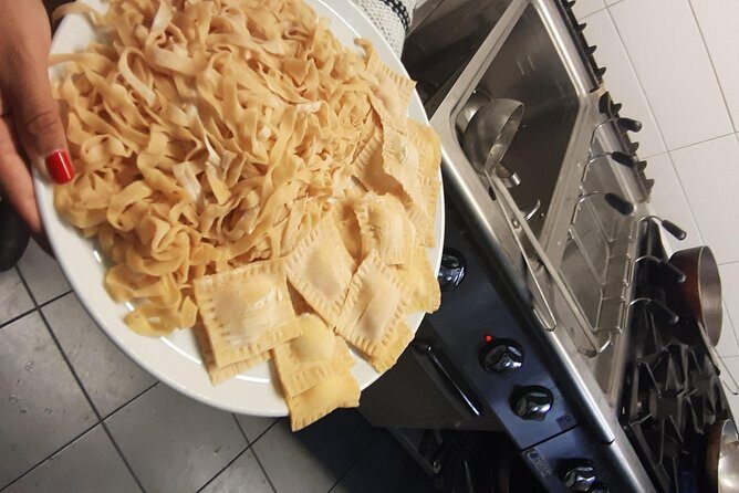 Fettuccine Alfredo and Ravioli Class with Grandma's Recipe - An In-Depth Look at the Naples Pasta Class