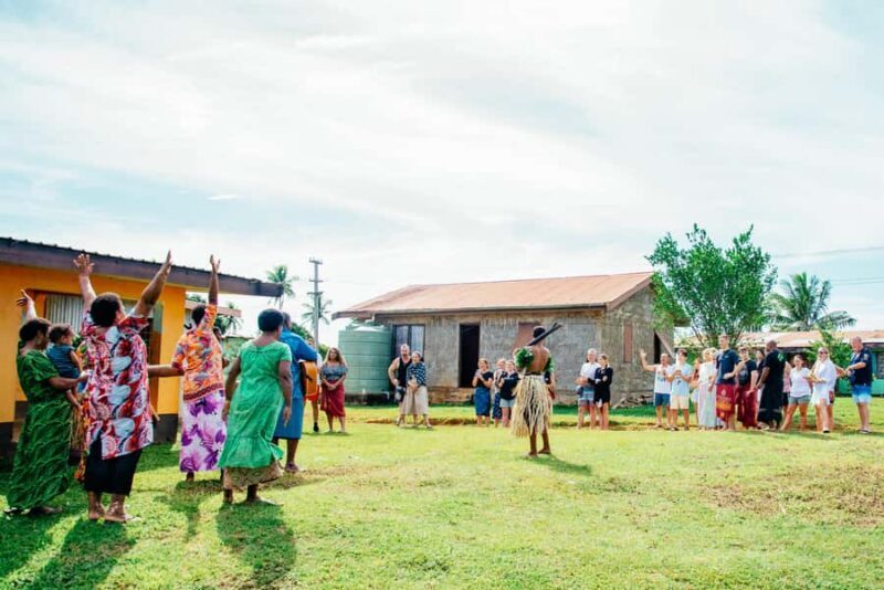 Fiji: Day and Night Combo Tour - Sunset & Cultural Show