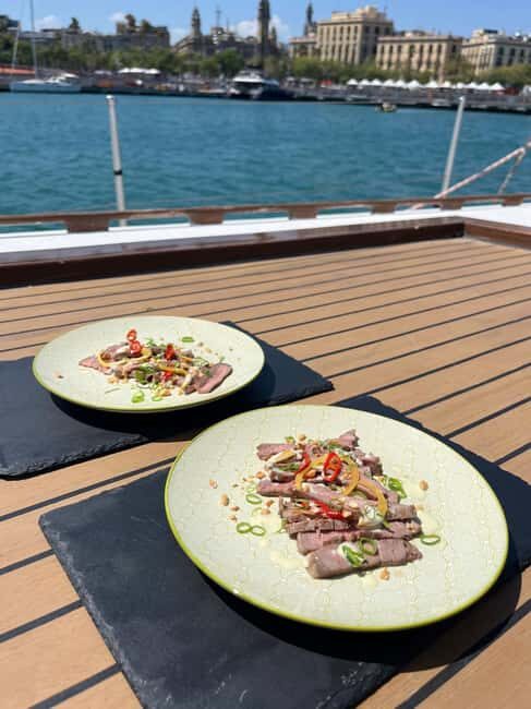 Fine Dining on the Mediterranean in Barcelona - Setting the Scene: What to Expect During Your Evening