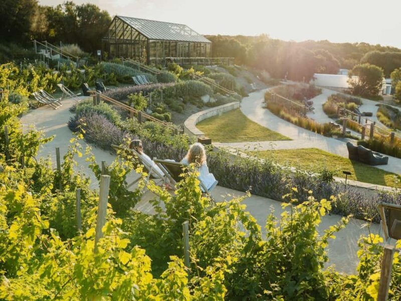 Fingal: Peninsula Hot Springs Entry with Lunch Credit - Key Points