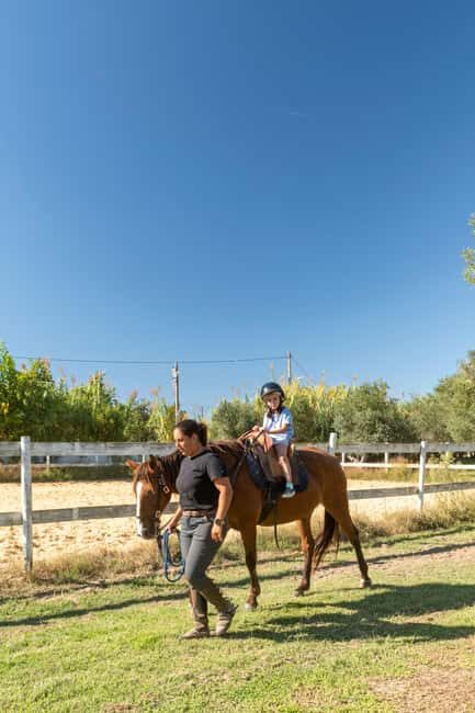 First horseback riding lesson in Moita - Key Points