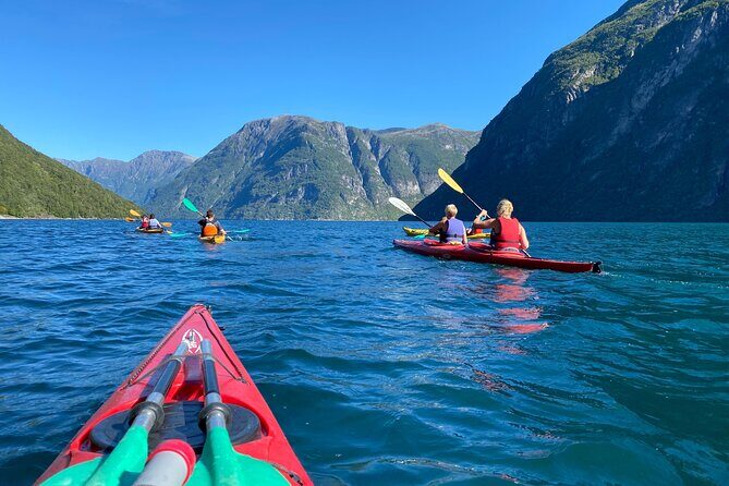 Fjord paddle in Hellesylt - Half Day Kayaking Tour - Practical Tips for Your Kayaking Day