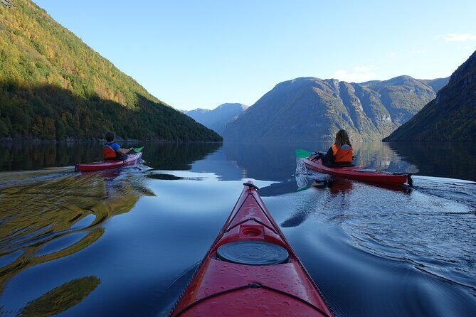 Fjord paddle in Hellesylt - Half Day Kayaking Tour - Who Is This Tour Best For?