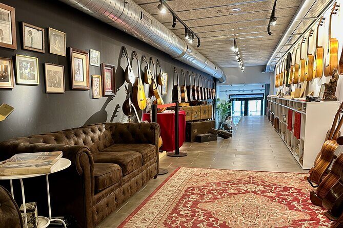 Flamenco Casa Sors & Guitar Museum with Optional Drink or Dinner - Who Should Consider This Experience?