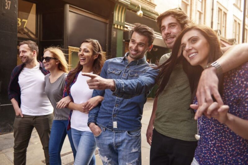 Flavors & Footsteps: A Private Culinary Walk in Williamsburg - Group Size and Duration