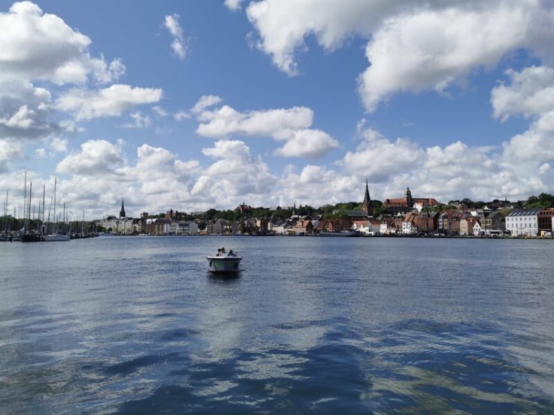 Flensburg: E-Boat rent - Key Points