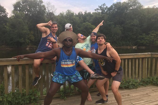 Floating Bar Crawl Tour - Group Size and Atmosphere