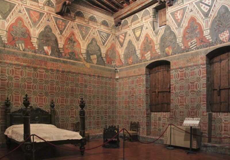Florence: 1-Hour Private Tour of an Ancient Florentine House - Frequently Asked Questions