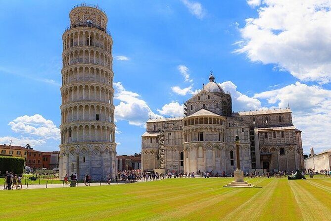 Florence and Pisa from Rome: Full Day Small Group Tour - Transition to Pisa: The Road and The Main Sights