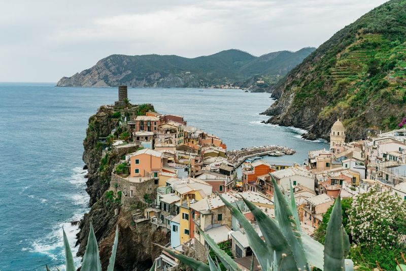 Florence: Cinque Terre Day Trip with Optional Hiking or Pisa - Riomaggiore: The Last Village and That Classic Fishing-Village Feeling