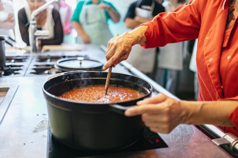 Florence: Cooking Class at a Tuscan Farm & Local Market Tour - Key Points
