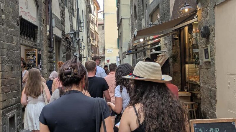 Florence Crimes, Murders & Ghosts Walking Tour with Tastings - A Deep Dive into the Tour Experience