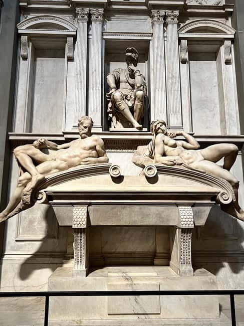 Florence: Guided Tour of the Medici + Ticket to the Medici Chapels - Key Points