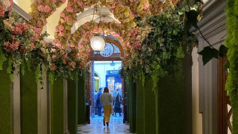 Florence historical centre and legends tour for small groups - The Itinerary: What To Expect at Each Stop