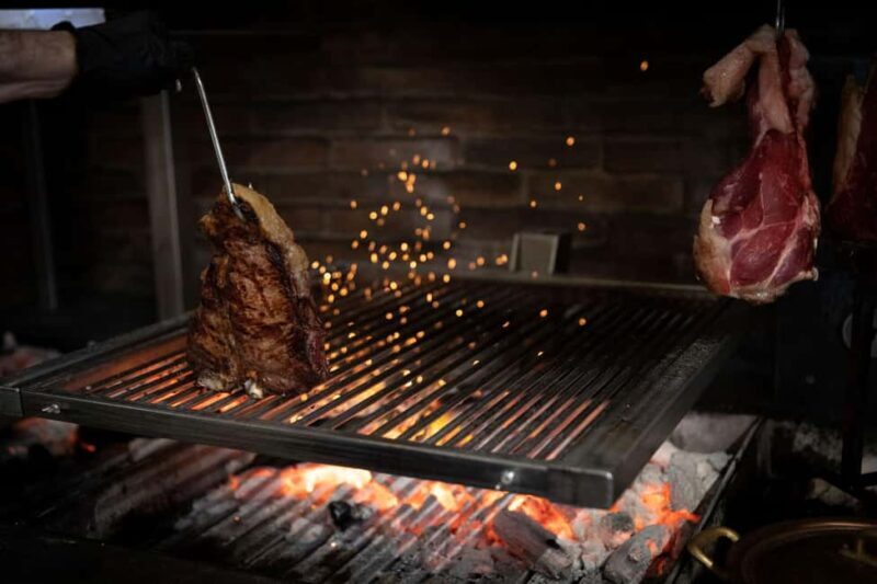 Florence: Live Grill Show & Steak Dinner with Wine - What is the Experience Like?