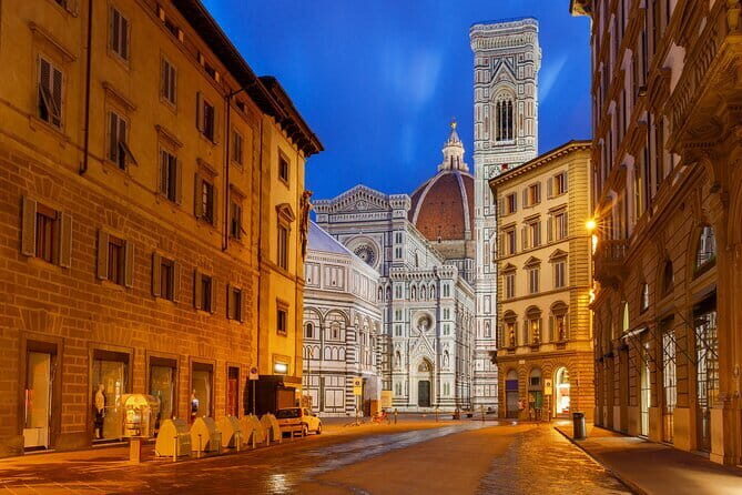 Florence Night Bike Tour with Wine and Aperitivo Picnic included - What’s the Experience Like?