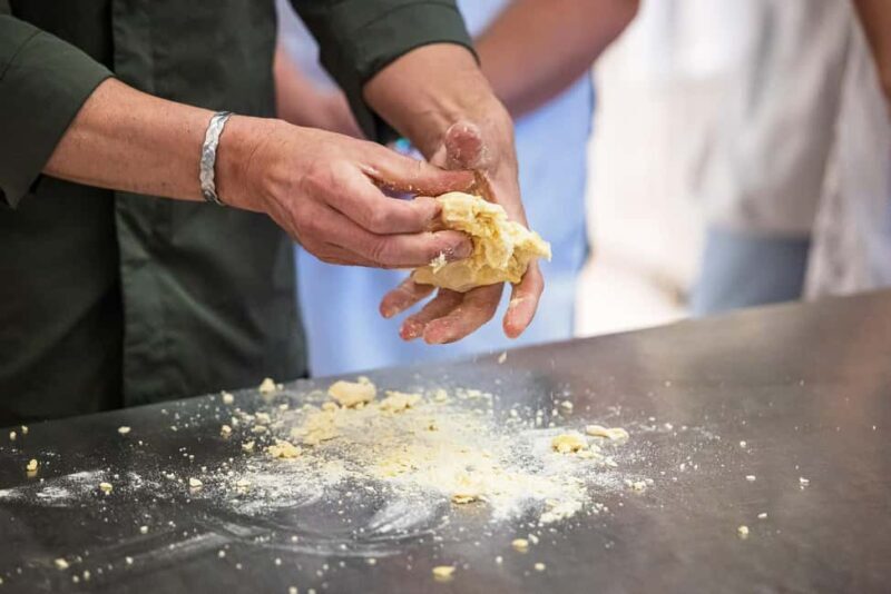 Florence: Pasta and Dessert Cooking Class with Drinks - The Downsides and Considerations