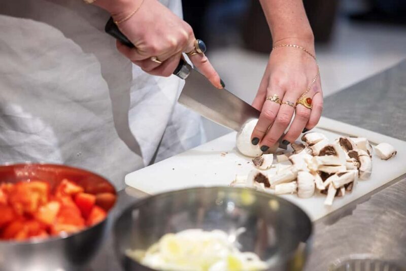 Florence: Pasta and Dessert Cooking Class with Drinks - FAQs