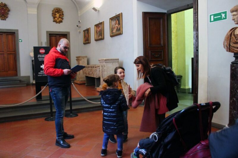 Florence: Skip-the-Line Uffizi Museum Tour Kids & Families - Exploring the Uffizi: What to Expect