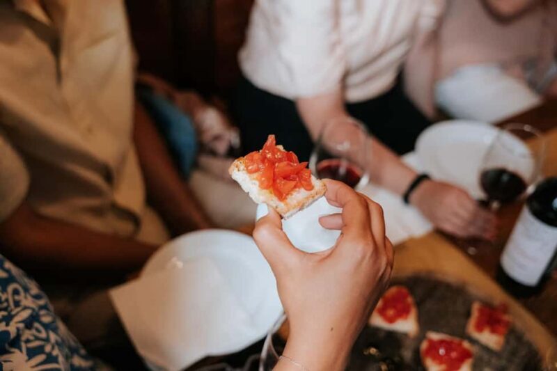 Florence: Small-Group Sunset Food & Wine Tour in Oltrarno - The Value of the Experience