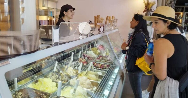 Florence: Street Food Walking Tour with Wine - Group Size and Pacing